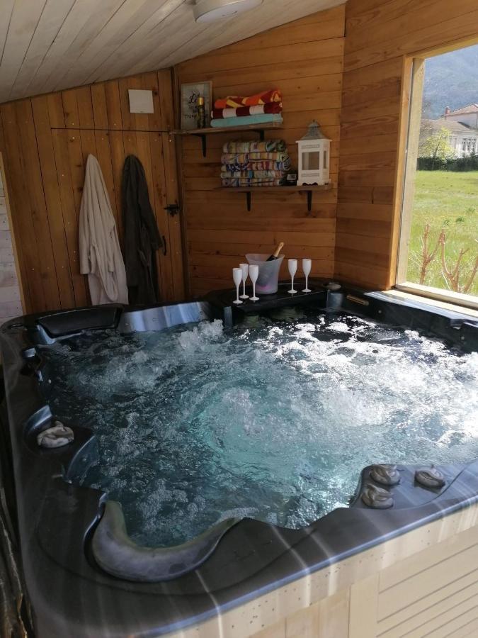 Chambre Avec Jacuzzi Privatif "Le Pecher" Saillans  Exterior foto