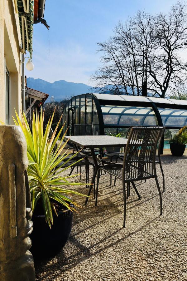 Chambre Avec Jacuzzi Privatif "Le Pecher" Saillans  Exterior foto